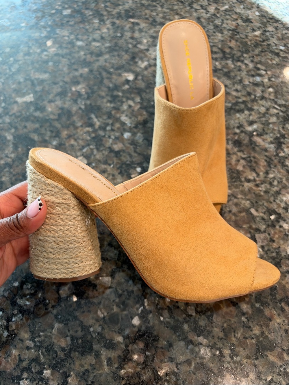 Open-Toe Tan Suede Block Heel Mule